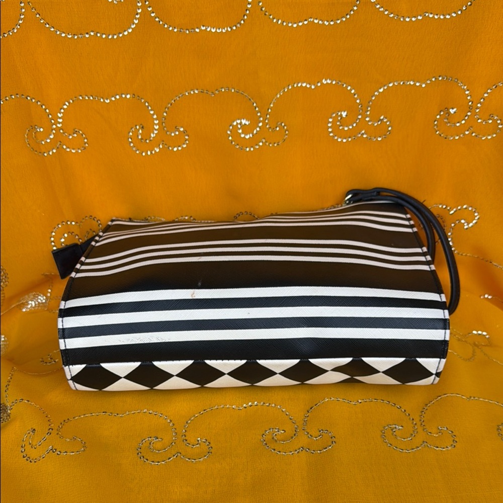 Betsey Johnson Black and White Diamond Clutch - Picture 5 of 11
